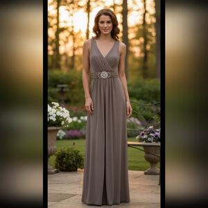 🌟NWT Liquid Long Embellishment Dress